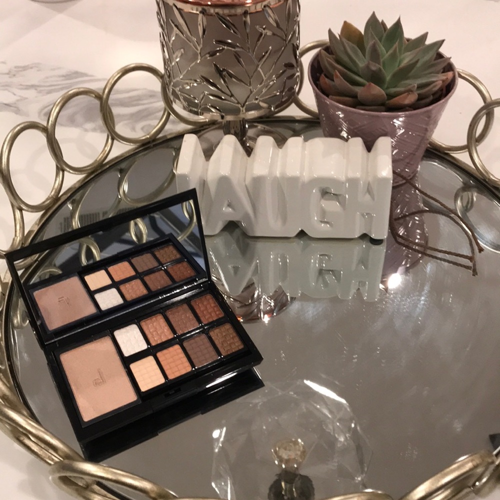 Eyeshadow pallet